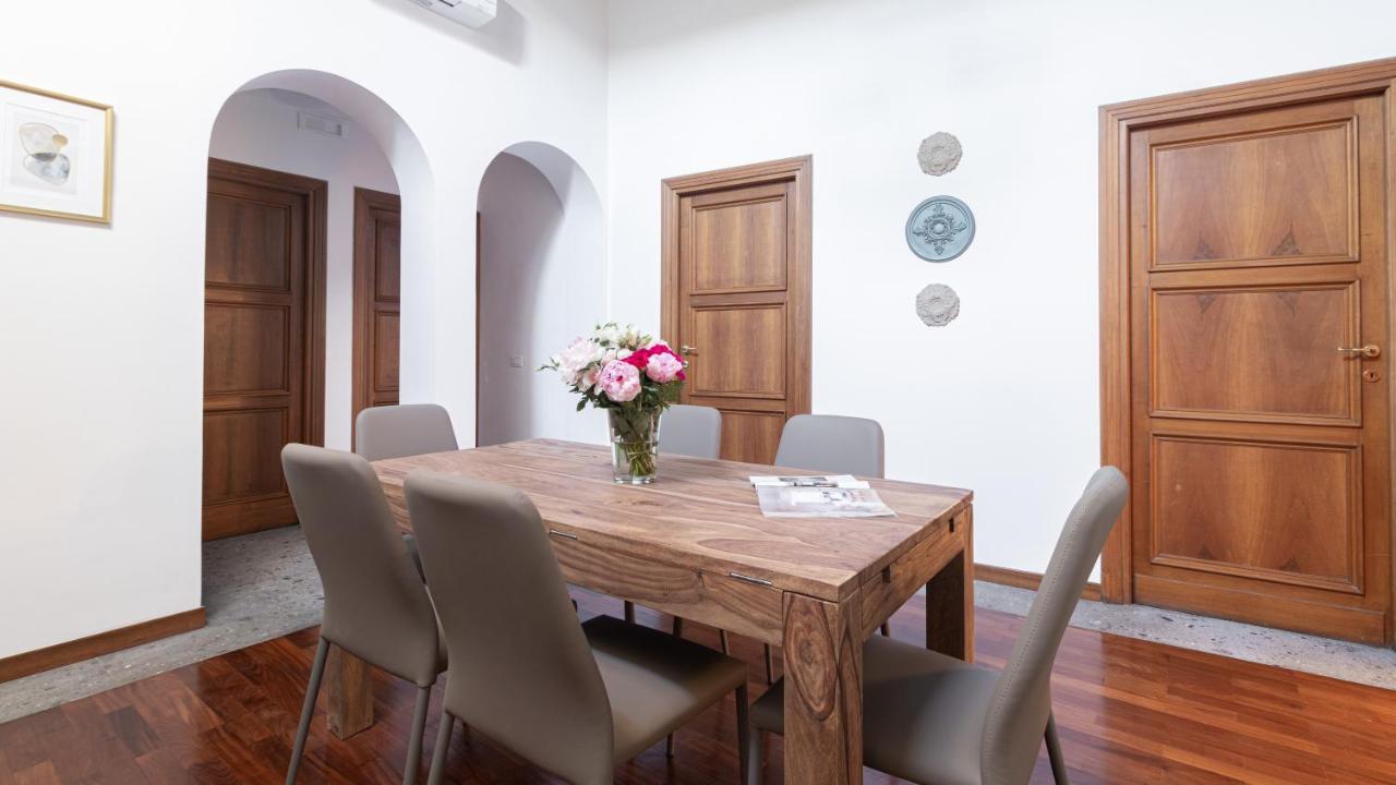 Italianway - Barberini Elegantia Apartments Roma Exterior foto